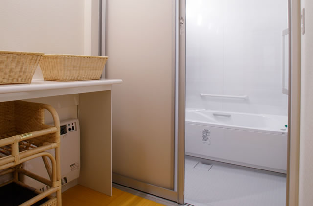 やわらぎファミリア八軒親族控室（バスルーム）札幌西区八軒葬儀葬式法要画像イメージ
