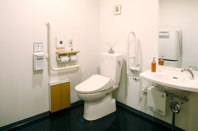 やわらぎ斎場川沿多目的トイレ札幌市南区葬儀葬式法要画像イメージ
