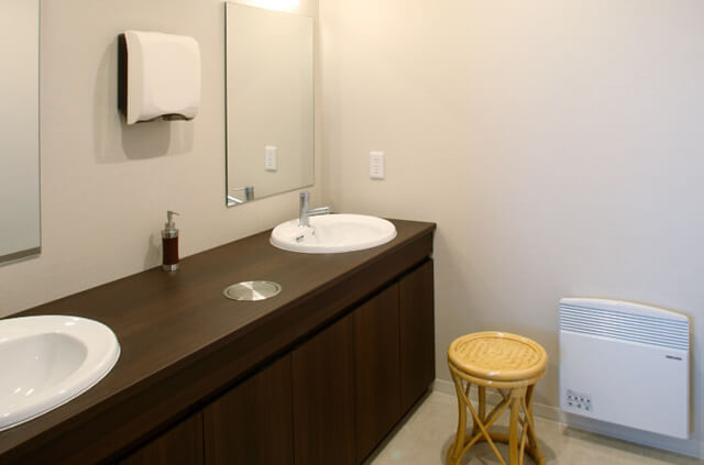 やわらぎ斎場清田別館洗面室札幌市清田区葬儀葬式法要画像イメージ
