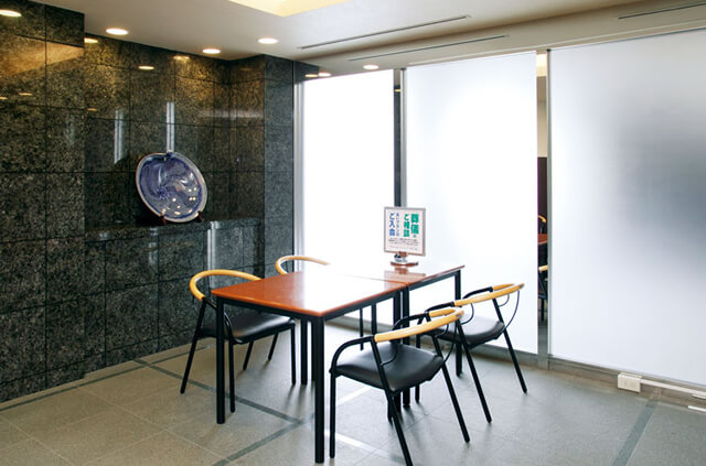 やわらぎ斎場西町相談室札幌市西区葬儀葬式法要画像イメージ
