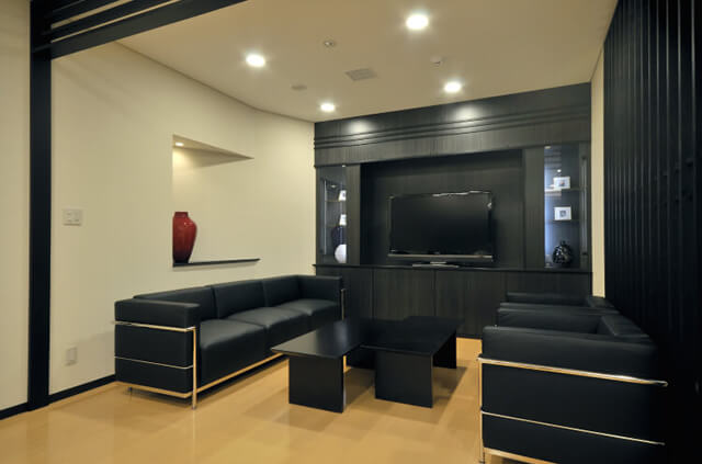 やわらぎ新川別邸親族控室（リビング）札幌北区葬儀葬式法要画像イメージ
